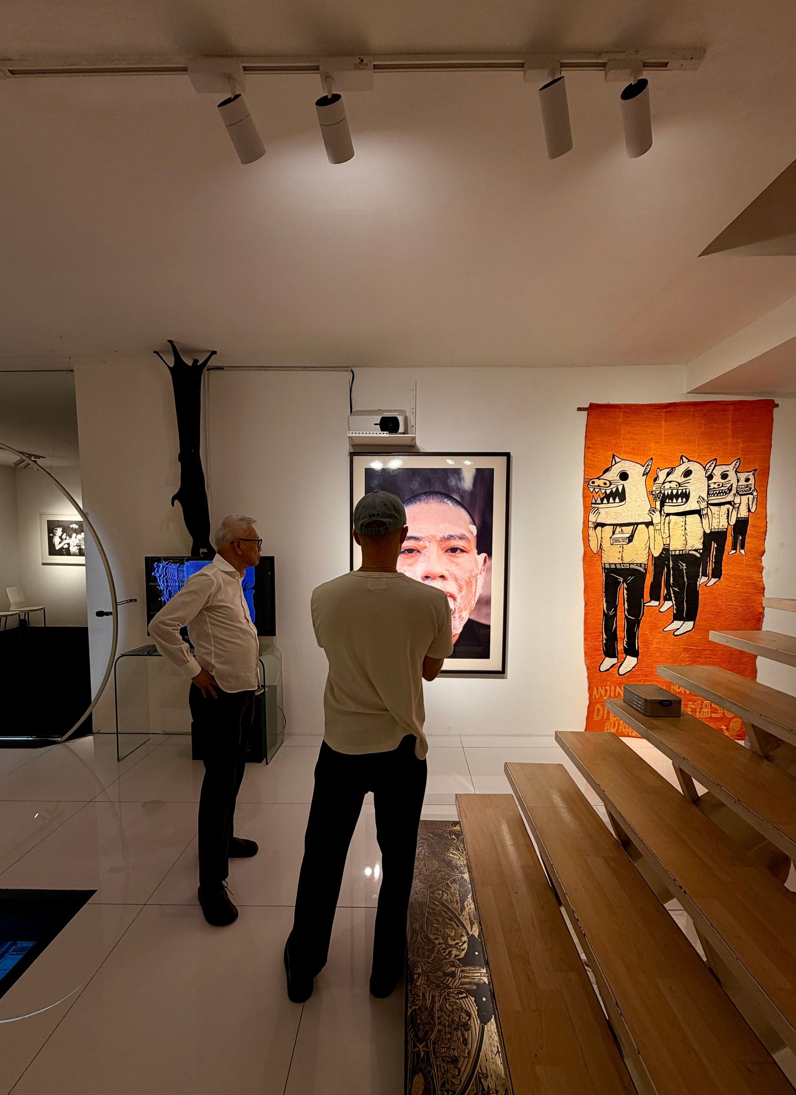 SILK visiting Wiyu Wahono’s office-gallery, 30 November 2025